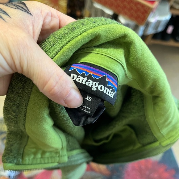 Patagonia Green Fleece Zip Up Sweater - Picture 4 of 4